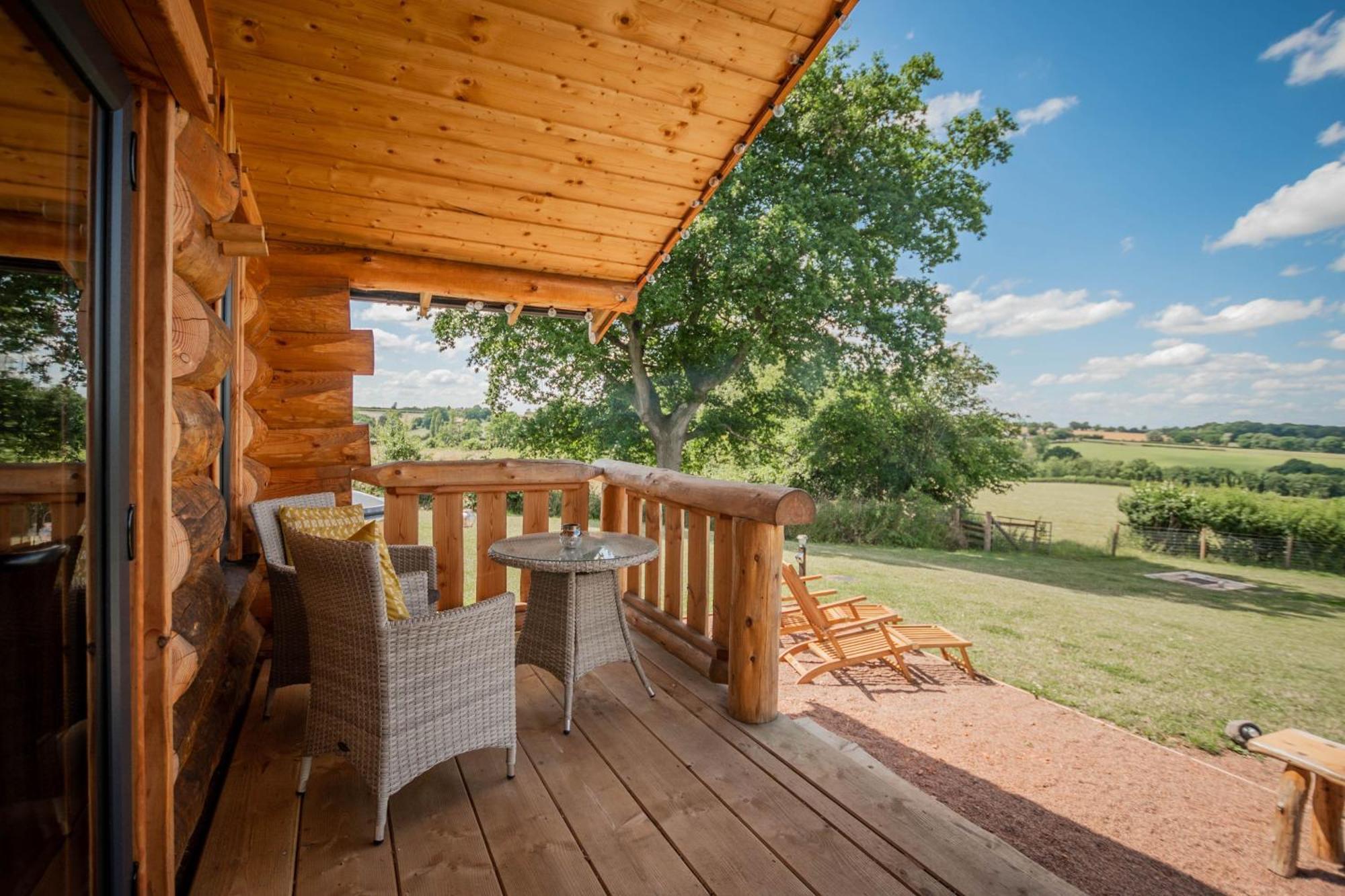 Rowan - Tedstone Log Cabins Bromyard Exterior foto