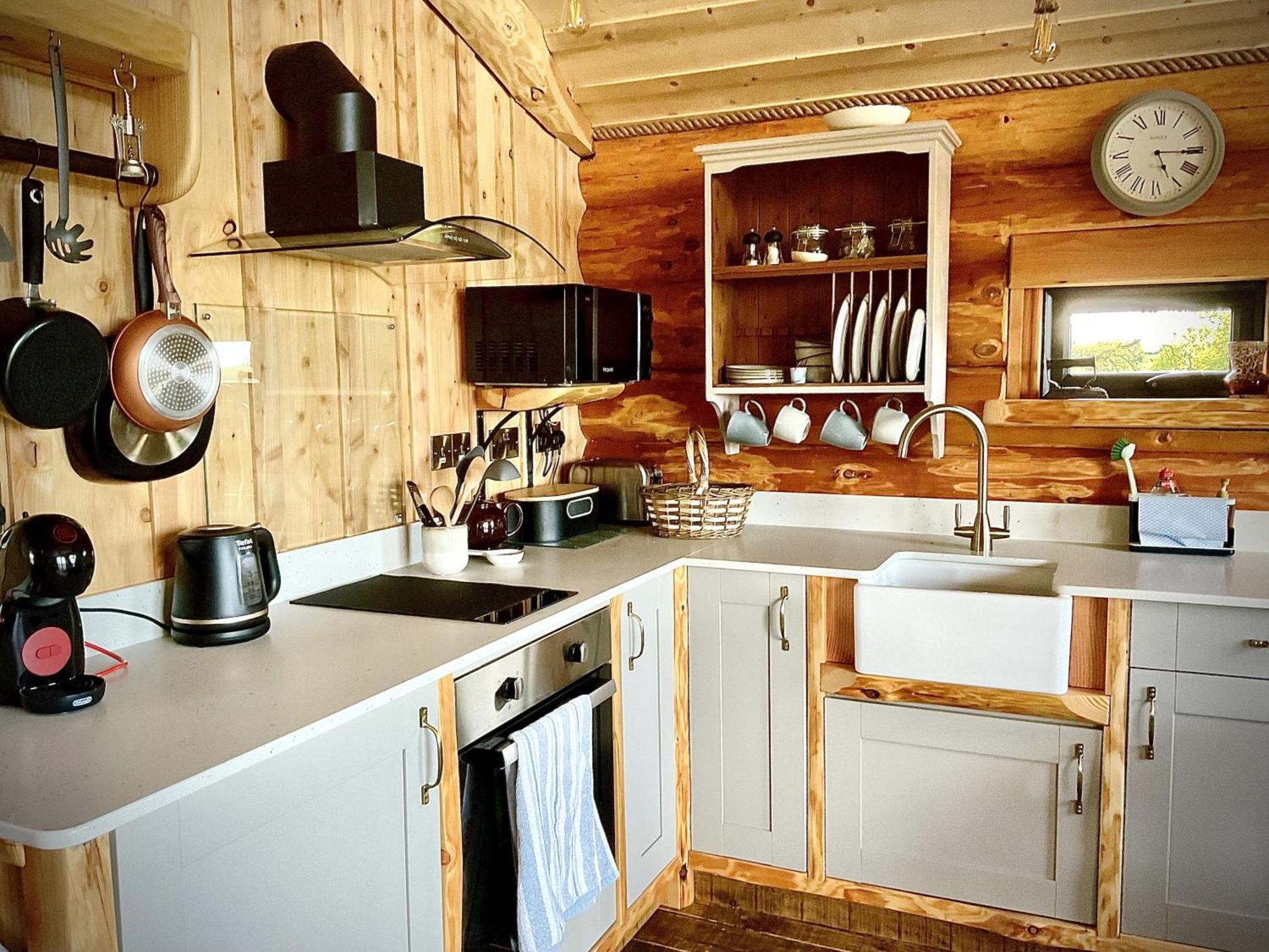 Rowan - Tedstone Log Cabins Bromyard Exterior foto